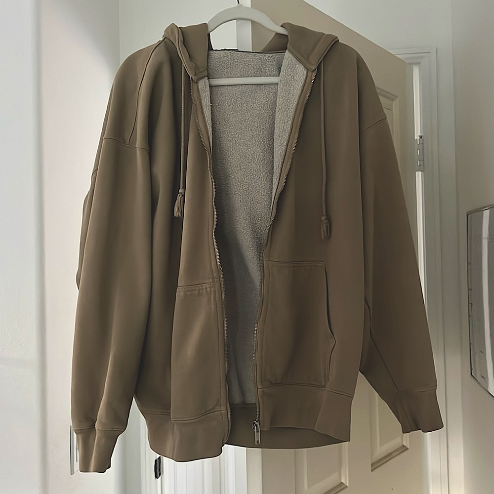 oversized zip up